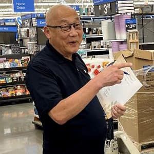 Tom Hong at a grocery store.